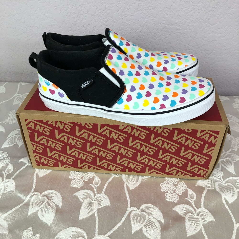VANS   Asher-Kids Canvas Upper Slip-On Multi-Heart Print Elastic Sides Shoes 6 - Picture 4 of 5